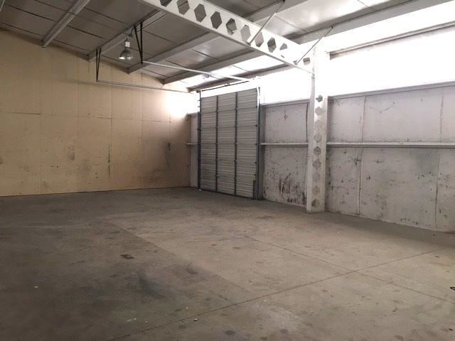 More Photos Of 301 Thomas Pl, Everman Warehouse For Lease