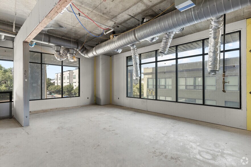 More Photos Of 1900 S Ervay St, Dallas Apartments For Lease