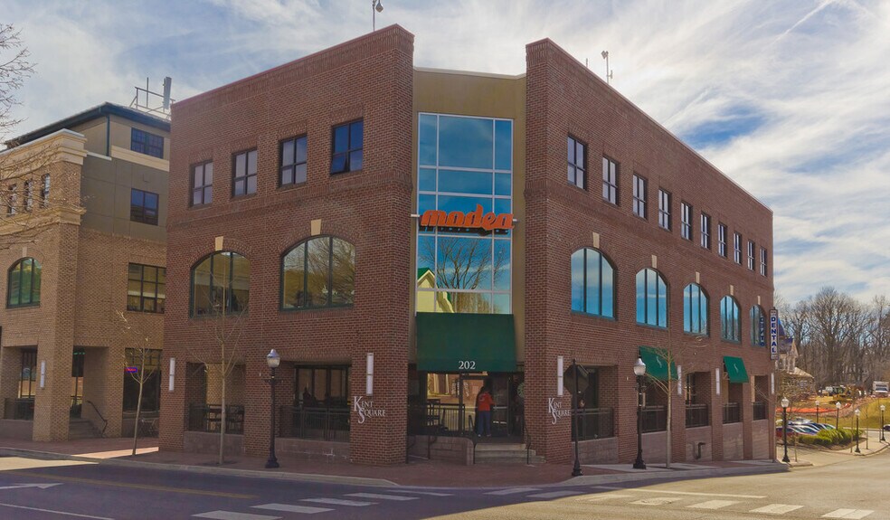 More Photos Of 202 S Main St, Blacksburg Apartments For Lease