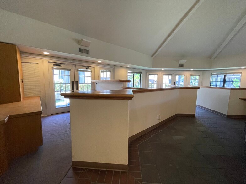 More Photos Of 3151 Airway Ave, Costa Mesa Medical For Lease