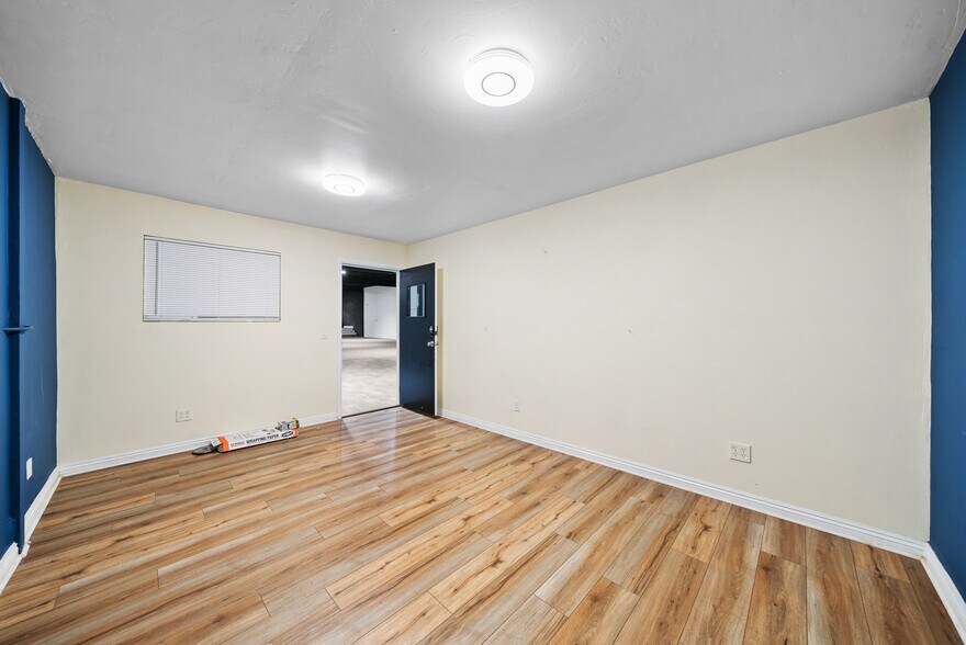 More Photos Of 6580 Federal Blvd, Lemon Grove Warehouse For Sale