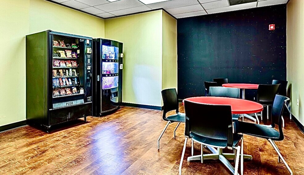 More Photos Of 616 FM 1960 Rd W, Houston Office For Sale