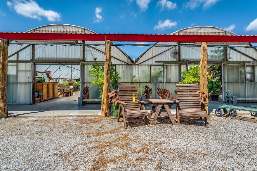 More Photos Of 1990 Highway 36 E, Rising Star Garden Center For Sale