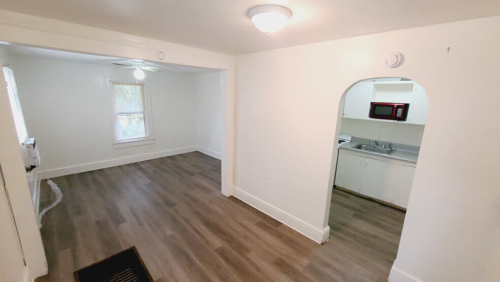 More Photos Of 308 Adeline St, Daytona Beach Apartments For Sale