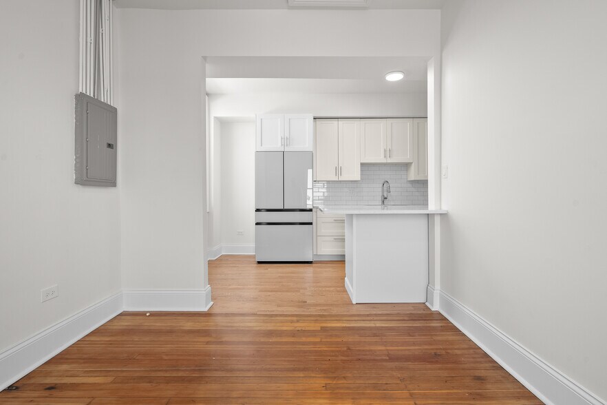 More Photos Of 4541 S Forrestville Ave, Chicago Multifamily For Sale
