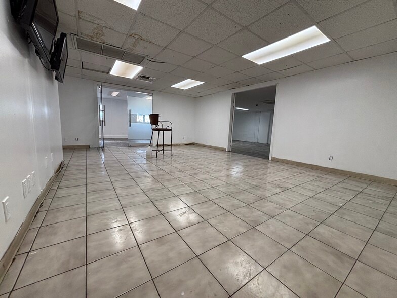 More Photos Of 82 Georgia Ave, Brooklyn Industrial For Lease