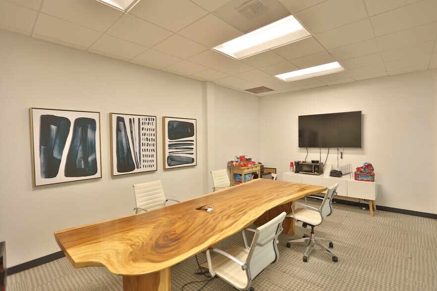 More Photos Of 19732 MacArthur Blvd, Irvine Office For Lease