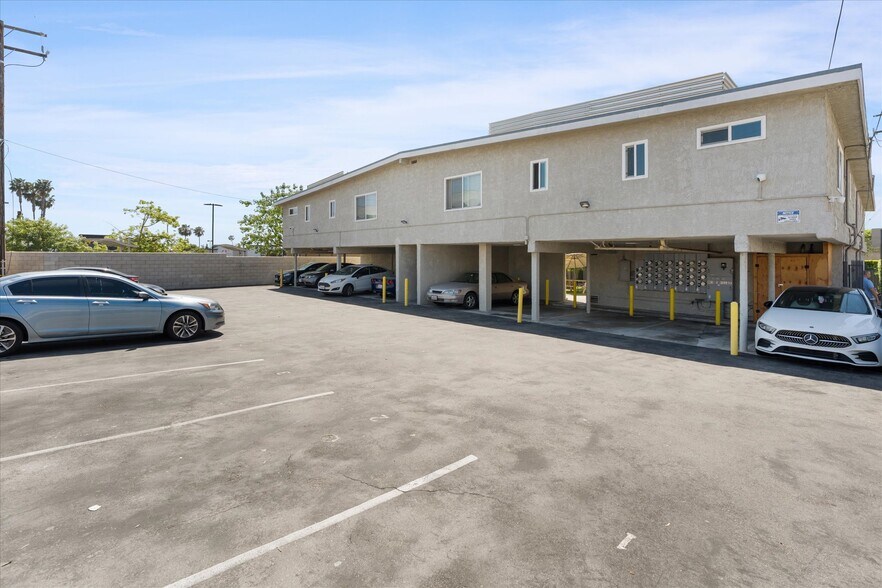 More Photos Of 9910 S Village Dr, Inglewood Apartments For Sale