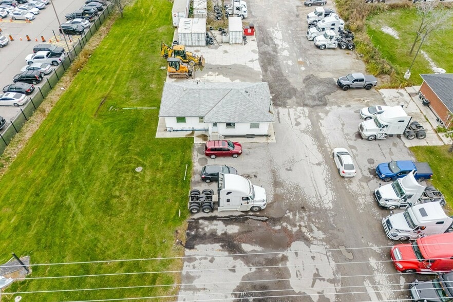 More Photos Of 140-160 Derry Rd E, Mississauga Office For Sale