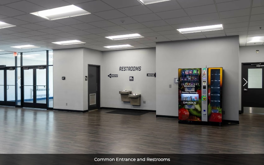 More Photos Of 1850 E Madison Ave, Mankato Freestanding For Lease