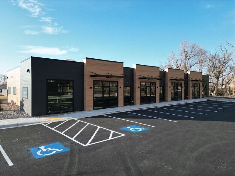 Primary Photo Of 1075 N Main St, Springville Storefront For Lease