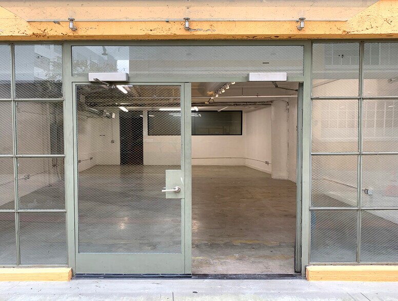 More Photos Of 730 S Los Angeles St, Los Angeles Apartments For Lease