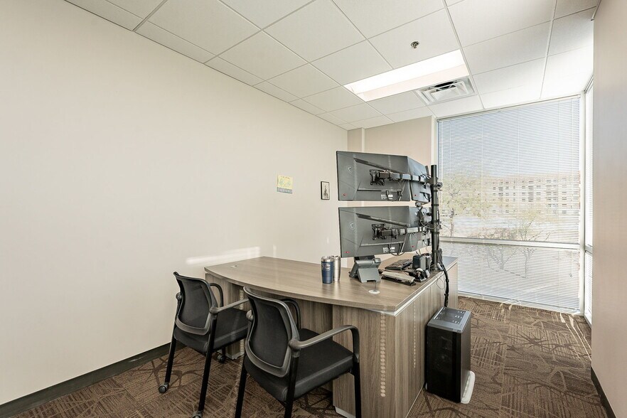 More Photos Of 1095 W Rio Salado Pky, Tempe Loft Creative Space For Sale