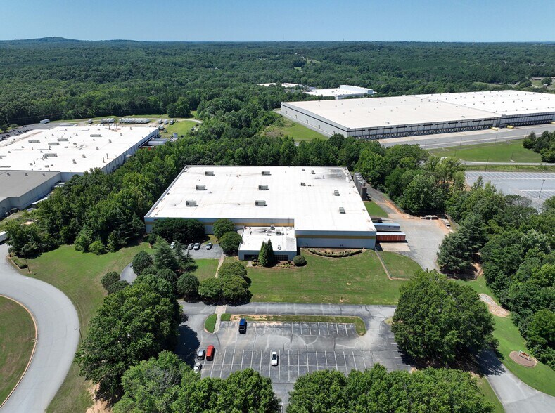 More Photos Of 1 Commerce Dr, Gaffney Manufacturing For Lease