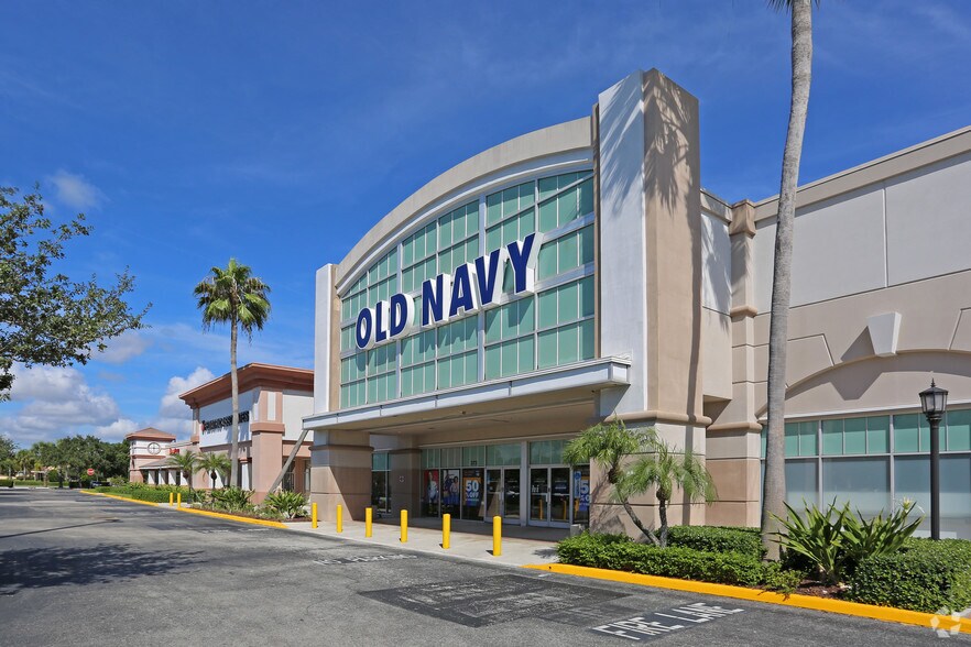 More Photos Of 333-399 N Congress Ave, Boynton Beach Unknown For Lease