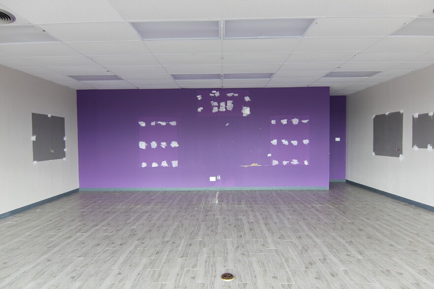 More Photos Of 5114-5134 Us Highway 19, New Port Richey Unknown For Lease