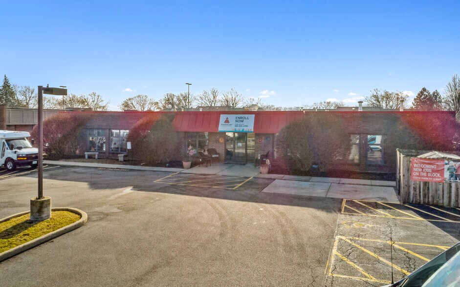 More Photos Of 925 E Nerge Rd, Roselle Daycare Center For Sale