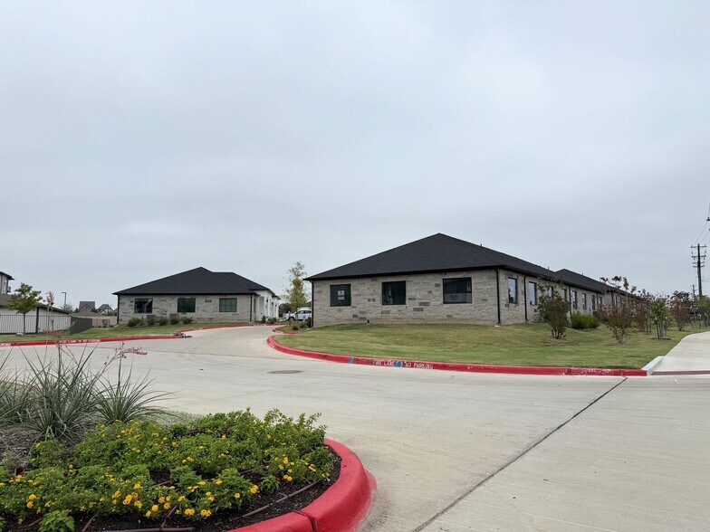 More Photos Of 6000 Alma Rd, McKinney Unknown For Lease