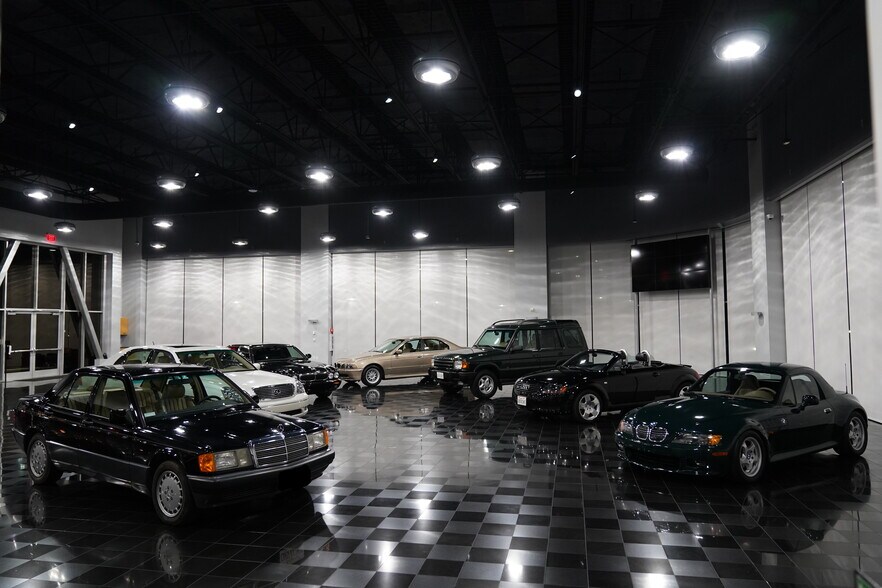 More Photos Of 521 Charcot Ave, San Jose Showroom For Lease