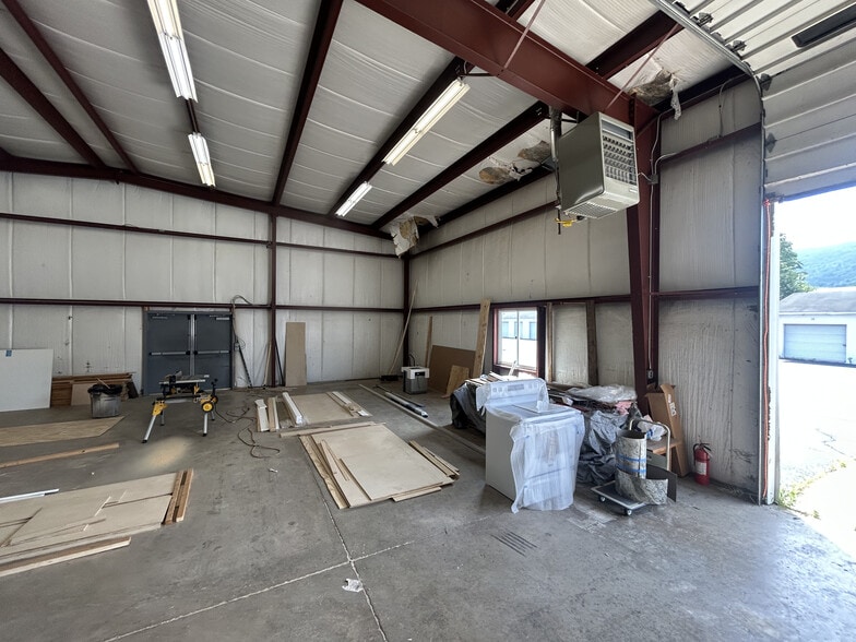 More Photos Of 207 Fleming St, South Williamsport Self Storage For Sale
