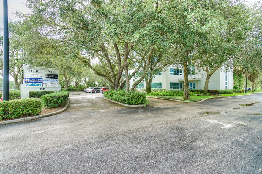 More Photos Of 1735 W Hibiscus Blvd, Melbourne Medical For Lease