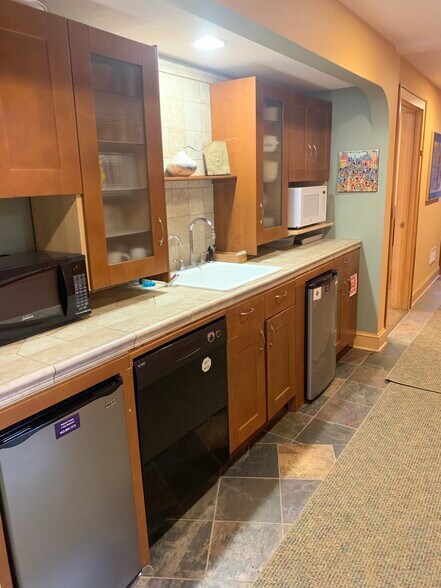 More Photos Of 4141 Old Sibley Memorial Hwy, Eagan Office For Sale