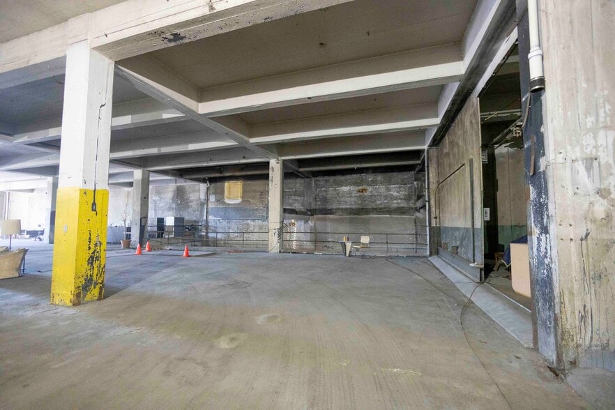 More Photos Of 556-560 Custer St, Detroit Manufacturing For Sale