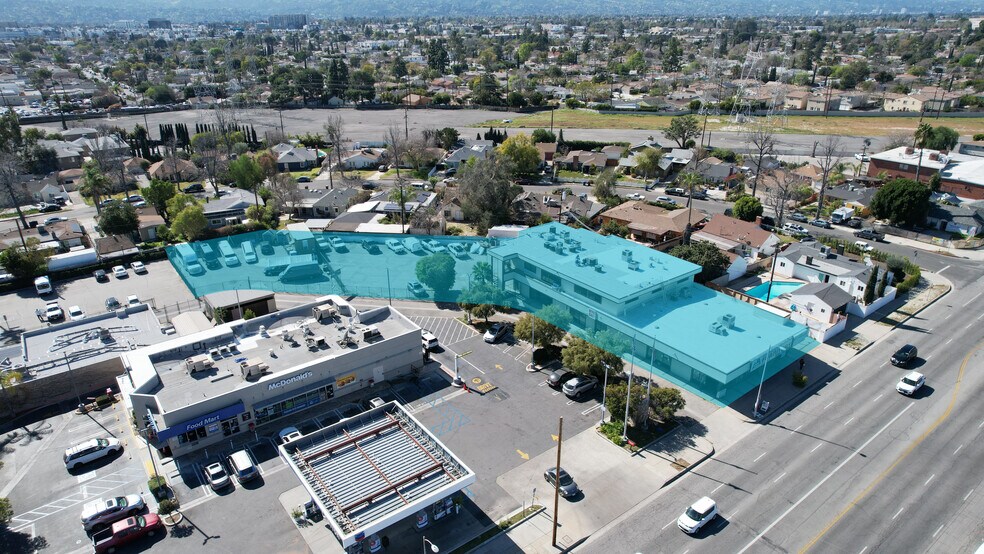 Primary Photo Of 11024 Victory Blvd, North Hollywood Storefront Retail Office For Sale