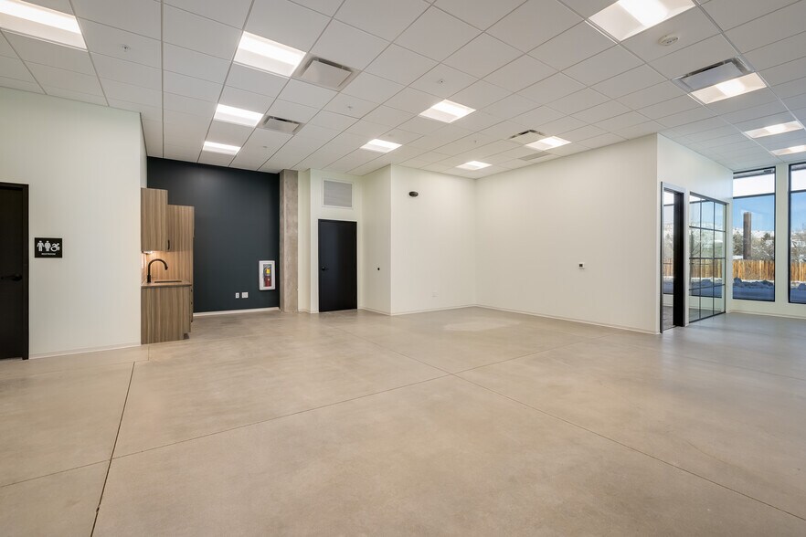 More Photos Of 221 Wilcox St, Castle Rock Office For Lease