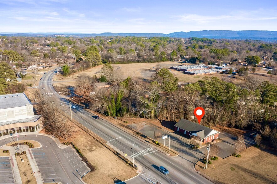 More Photos Of 4815 Sparkman Dr, Huntsville Medical For Sale