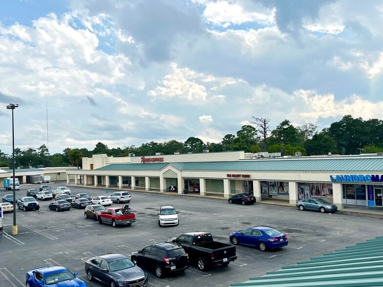 More Photos Of 1919-1945 Glynn Ave, Brunswick Unknown For Lease