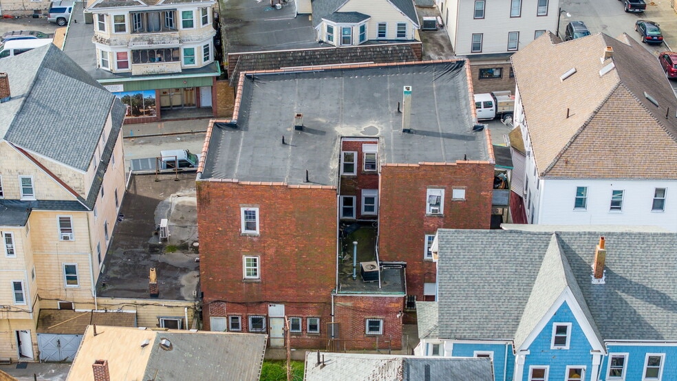 More Photos Of 110-114 County St, New Bedford Storefront Retail Residential For Sale