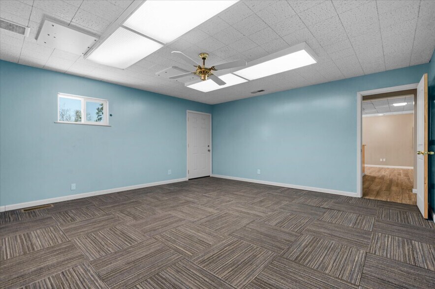 More Photos Of 2611 N Fresno St, Fresno Medical For Sale