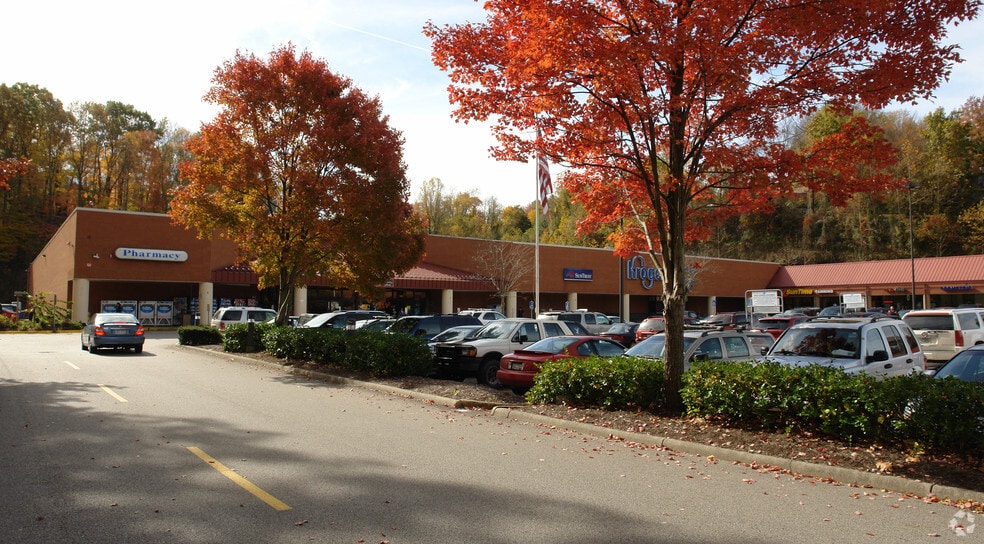 More Photos Of 1100-1124 Fledderjohn Rd, Charleston Storefront For Lease