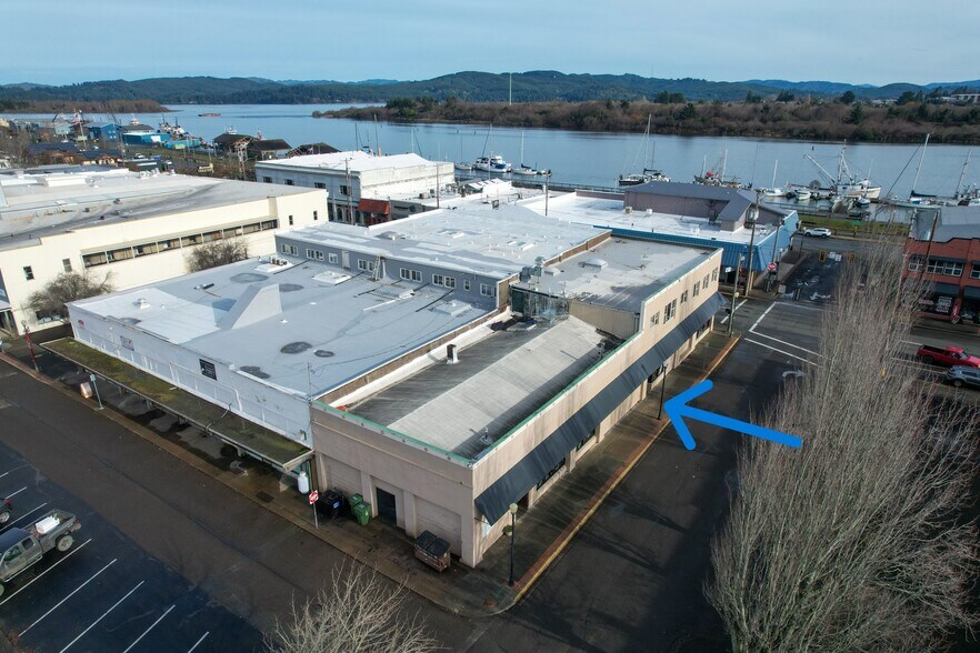 More Photos Of 295 S Broadway, Coos Bay Restaurant For Sale