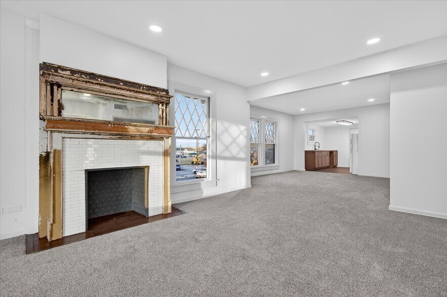 More Photos Of 822 S Johnstone Ave, Bartlesville Freestanding For Sale