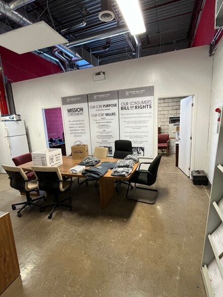 More Photos Of 161 Bartley Dr, Toronto Manufacturing For Lease