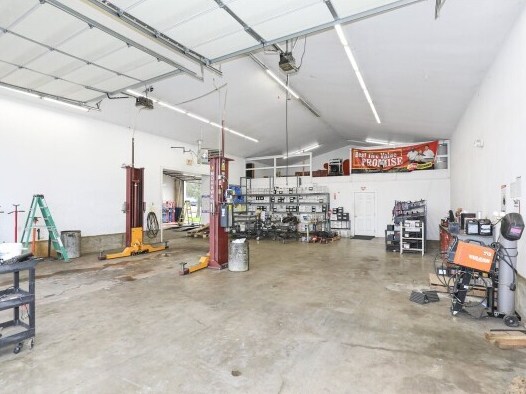 More Photos Of 133 S Old Pacific Hwy, Myrtle Creek Freestanding For Sale