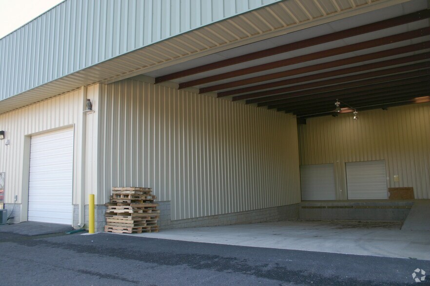 More Photos Of 2917 Riverwest Dr, Augusta Industrial For Lease