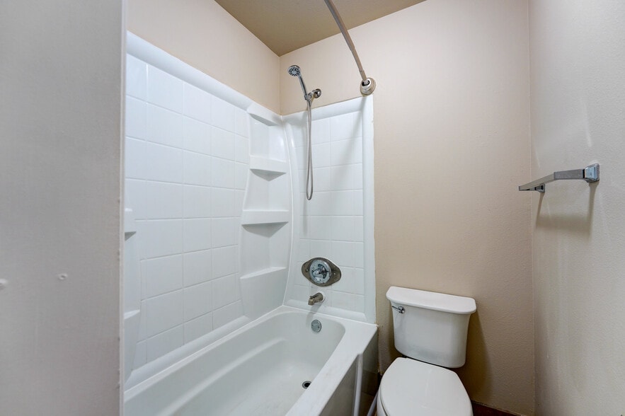 More Photos Of 3560 SW Vista Dr, Portland Apartments For Sale