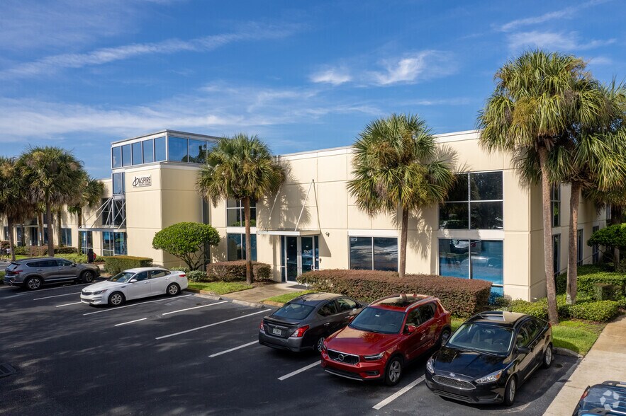 Primary Photo Of 2200 N Alafaya Trl, Orlando Office For Lease