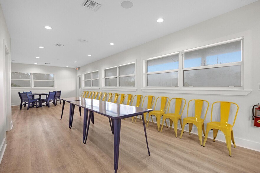 More Photos Of 19950-19980 Overseas Hwy, Sugarloaf Key Office For Sale