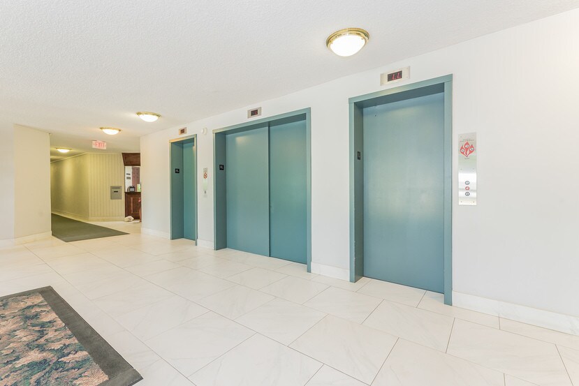 More Photos Of 2059 Huntington Ave, Alexandria Apartments For Lease