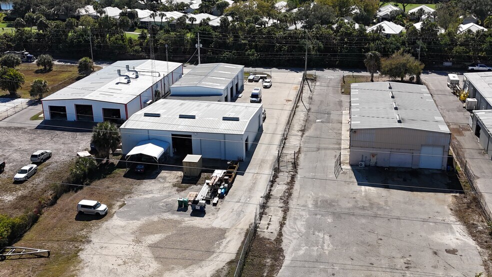 More Photos Of 170 Rich St, Venice Warehouse For Sale