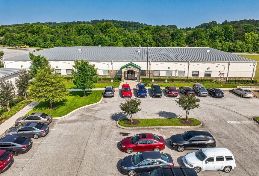 Primary Photo Of 3231 N Star Cir, Louisville Office For Lease