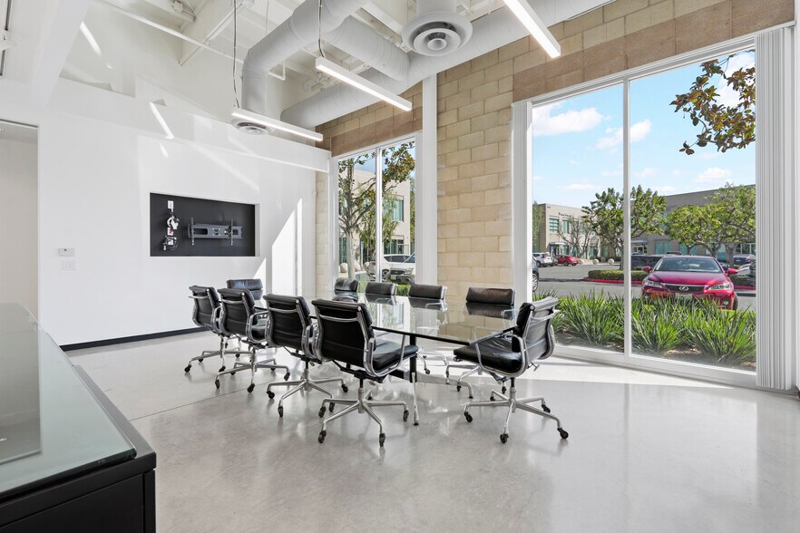 More Photos Of 8801 Research Dr, Irvine Loft Creative Space For Lease
