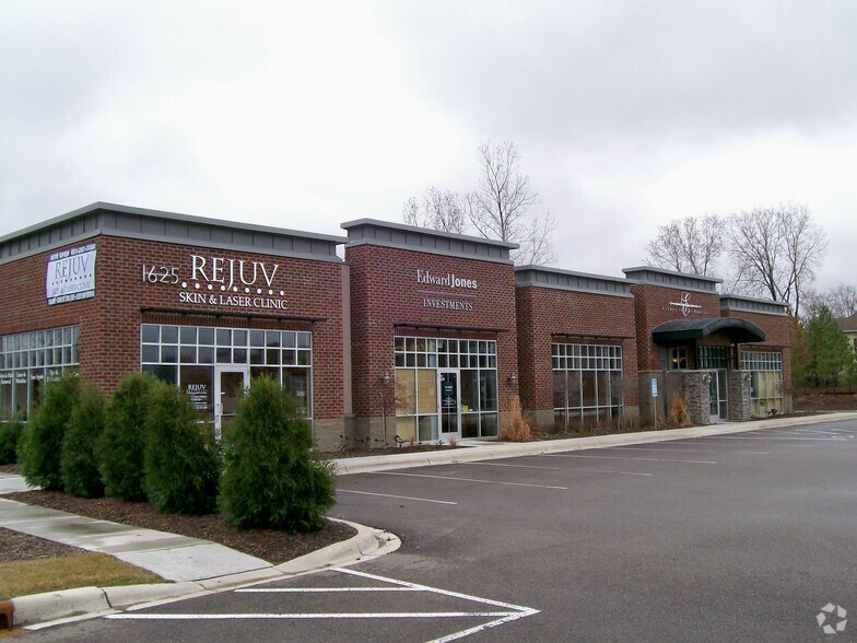 More Photos Of 1629 Lena Ct, Eagan Storefront For Lease