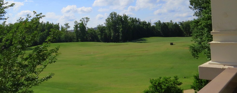 More Photos Of 300 Lester Mill Rd, Locust Grove Office For Lease