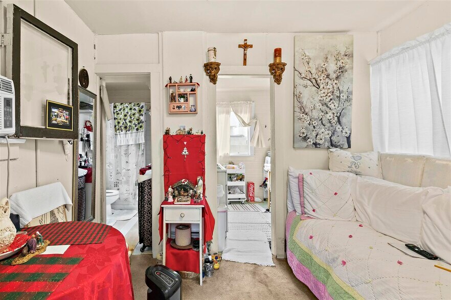 More Photos Of 3731 Glendon Ave, Los Angeles Apartments For Sale