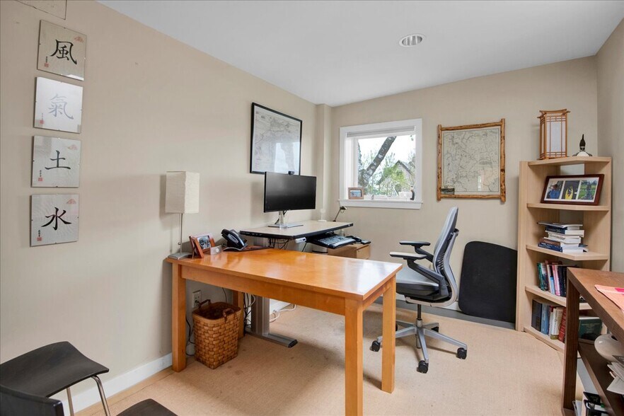 More Photos Of 87 College st, Burlington Office For Sale